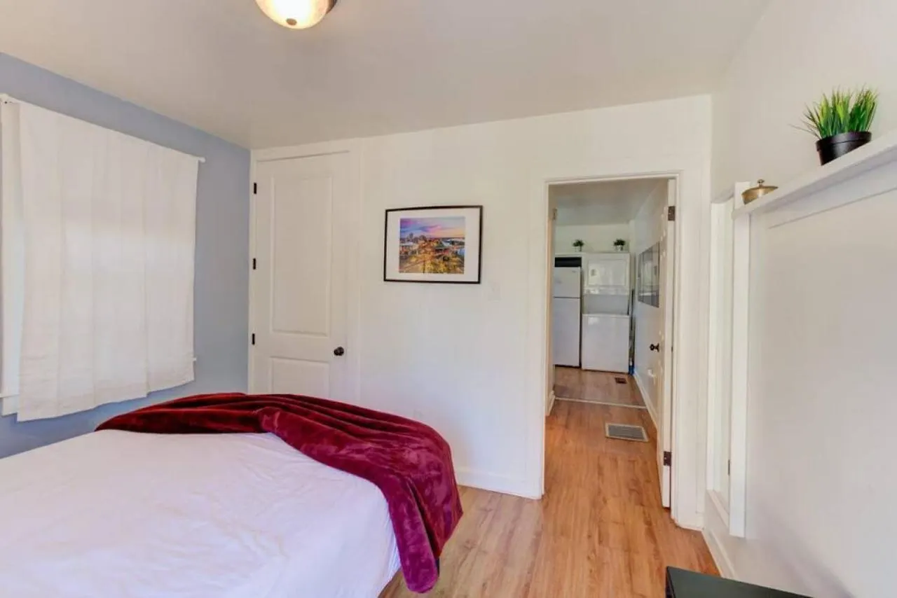 Gated Cottage Walking Distance To Overton Square メンフィス 0*,